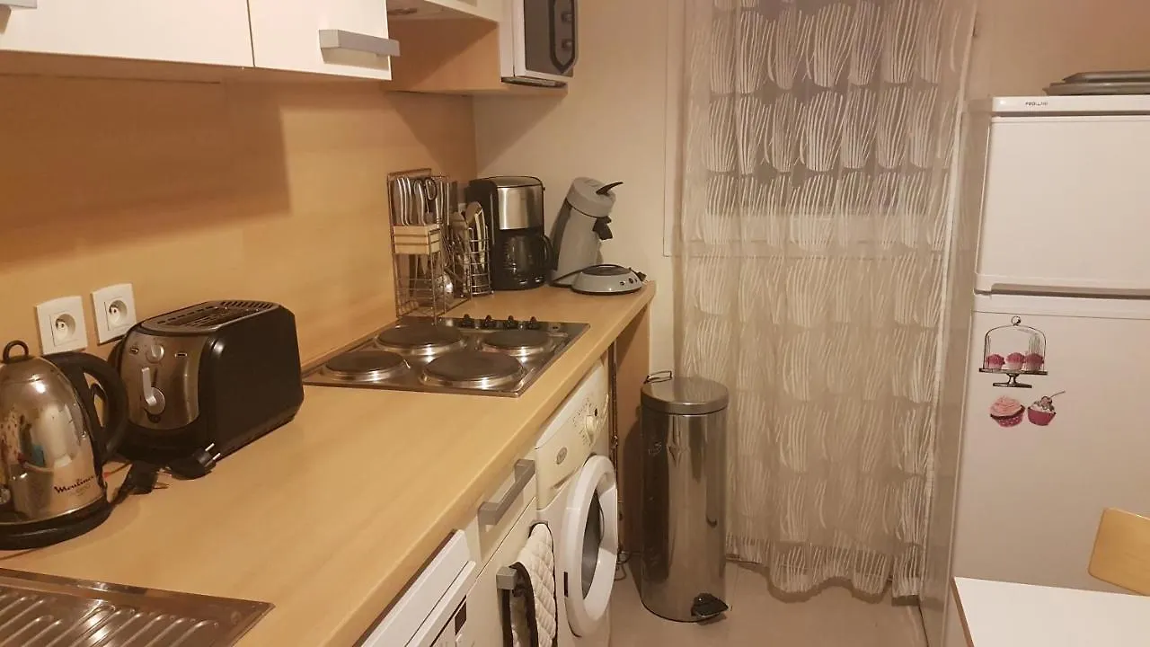 Apartment Parvis De La Mer, 50M De La Plage Nice