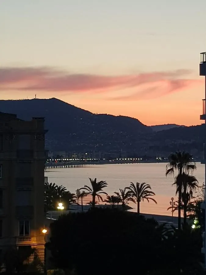 Parvis De La Mer, 50M De La Plage Nice Apartment