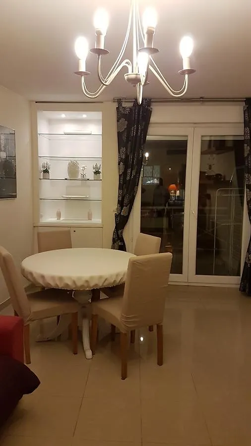 Ferienwohnung Parvis De La Mer, 50M De La Plage Nizza Apartment